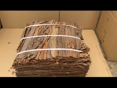 Épices et herbes séchées à la cannelle