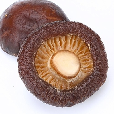 Les champignons shiitake séchés biologiques sont parfaits pour les soupes et les frites.