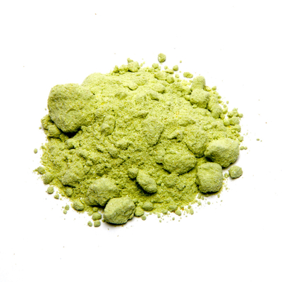 La poudre de Wasabi pur vert clair doit être conservée au frais jusqu'à