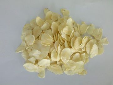 Cosses sèches jaune-clair d'ail aucun matériaux frais purs d'ail des additifs 100%