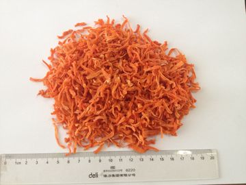 Szie 3x3x20mm a déshydraté les frites de carotte/sucre croustillant des puces 8% de légume