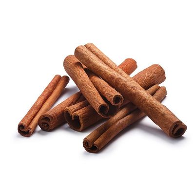 Des tiges de cannelle séchée de haute qualité et des herbes Cassia Cannelle