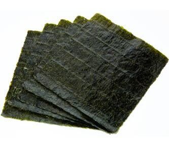 Pleine humidité Nori Roasted Seaweed de la feuille 5% 50 quantités vert-foncé
